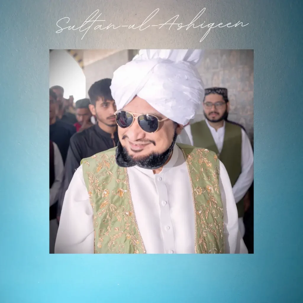 Sultan-ul-Ashiqeen in a cheerful expression